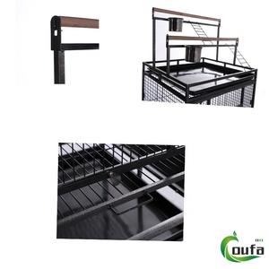 Jaula espaciosa y fácil de limpiar para loros, con plataforma de juego de hierro engrosado, rodillos, puertas laterales y compartimento para guacamayos y cacatúas. - Product Image 5