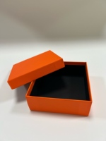 Boîte cadeau en carton carré personnalisable haut de gamme, recyclable et respectueuse de l'environnement, pour bijoux, jouets