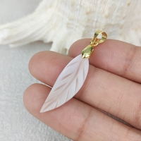 Pendentifs en coquillage blanc naturel sculpté en forme de fleur et de feuille de Monstera Deliciosa pour la fabrication de colliers, prix abordable