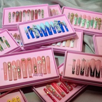 Pointes d'ongles en acrylique faites à la main sur mesure de luxe avec strass Vente en gros avec presse française pour Nail Art avec des doigts papillon stiletto
