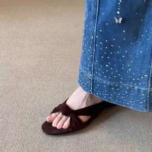 Cross Strap Open Toe Sandals Women <b>Block</b> Heel Shallow Mouth Back Cover Retro Fashion Casual Minimalist Daily Shoes - Product Image 2