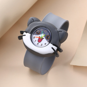 Nouvelle montre à claquer pour enfants créative et colorée, adorable, pliable, montres à claquer en silicone pour enfants, animaux en 3D, dessins animés - Product Image 2