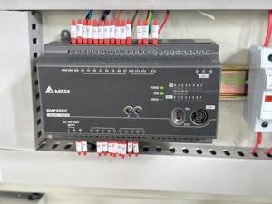 เครื่องเชื่อมพีวีซี/ยูพีวีซีแบบไร้รอยต่อ หัวเดียว ด้านเดียว ควบคุมด้วย PLC ขับเคลื่อนด้วยมอเตอร์ สำหรับงานหน้าต่างอลูมิเนียม/พลาสติก 380V/220V - Product Image 4