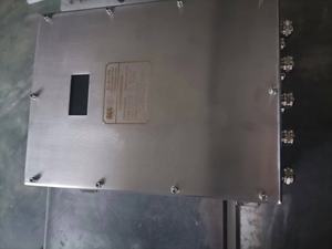 Sakelar 12V aman secara manual dengan <span class=keywords><strong>port</strong></span> optik dan listrik Monitor 100/1000Mbps untuk penambangan batu bara bawah tanah - Product Image 3