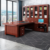 Ensemble de bureau de direction classique en bois avec chaise, grande table de patron et bibliothèque, mobilier de bureau de luxe