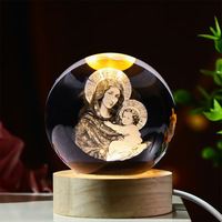 Boule de Cristal Lumineuse 3D Gravée, Sainte Boule de Verre avec Base en Bois, Globe Religieux Chrétien Catholique, Décoration Maison, Cadeau
