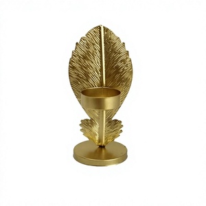 Candelabro de color dorado y hierro de alta calidad, diseño de tendencia, soporte de vela de tamaño y forma personalizados a precio barato - Product Image 1
