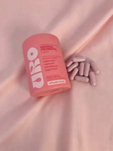 Las cápsulas probióticas ayudan a mantener un pH equilibrado y una <span class=keywords><strong>flora</strong></span> <span class=keywords><strong>intestinal</strong></span>, aliviando naturalmente las molestias. - Product Image 3
