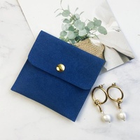 Emballage de bijoux personnalisé, sac à poussière avec bouton en métal, petite enveloppe matelassée en microfibre, boucle d'oreille, collier, emballage de bijoux, pochette