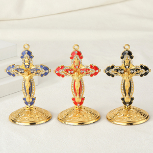 ไม้กางเขนพระเยซูคาทอลิก ชุบทอง งานหล่อโลหะ ของตกแต่งบ้าน รูปปั้นโลหะ - Product Image 1