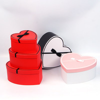 Qibai ruban arc boîte-cadeau en forme de coeur boîte à fleurs d'amour 3 pièces avec boîte-cadeau à la main pour la Saint-Valentin