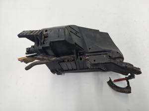 Pour <span class=keywords><strong>Ford</strong></span> <span class=keywords><strong>Mondeo</strong></span> Zhisheng boîte à fusibles de cabine d'occasion de haute qualité pièces automobiles accessoires de voiture d'occasion - Product Image 3