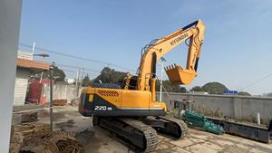 La Corée du Sud 22 tonnes utilisé Hyundai 220LC-9S excavatrice avec moteur diesel pour la vente à bas prix - Product Image 6