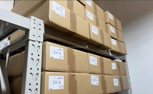 Servoazionamento Originale BM4423-ST0-01200-03 BM4423-ST1-01200-03 per <span class=keywords><strong>Baumuller</strong></span> BM4423-ST0-01200-03-E80 - Product Image 2