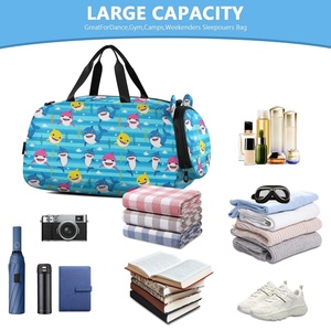 Linda Bolsa Deportiva Infantil de Poliéster Impermeable con Estampado de Tiburón, Diseño Personalizado, Bolsa de Gimnasio para Niños, Bolsa de Viaje de Fin de Semana para Niños - Product Image 5