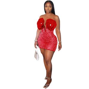 ชุดเดรสผู้หญิงแฟชั่นทรงเข้ารูป ยืดหยุ่นได้ แต่งดอกไม้ คอลึก ประดับมุก สไตล์เซ็กซี่ - Product Image 1