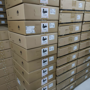 สำหรับหัวเว่ย CE6857E-48S6CQ-B /f องค์กรสวิทช์48 10G พอร์ตออปติคอล + 6 40/100GE QSFP28ใช้ได้ - Product Image 1