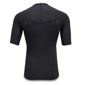 Vente en gros de chemises de surf pour hommes PIHA SPORTS, à séchage rapide, protection UV, en spandex/polyester, col ajusté, manches courtes, personnalisables - Product Image 6