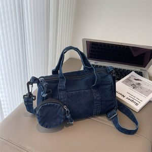 2026 Summer New Vintage Fashion Denim Women Shoulder Bag <b>Large</b> Capacity Casual <b>Pillow</b> Handbag Versatile Ladies Daily Commute - Product Image 2