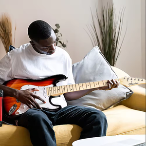 OEM fabricantes <span class=keywords><strong>guitarra</strong></span> electrica ST instrumento musical DIY kit solo eléctrico <span class=keywords><strong>guitarra</strong></span> color blanco <span class=keywords><strong>guitarra</strong></span> eléctrica barata - Product Image 2