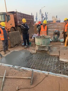 Vữa xi măng siêu cường độ CBGM-EWT300 70MPa, độ chính xác cao, không co rút, thời gian thi công kéo dài - Product Image 5