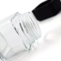 Vente flash : pot en verre carré CR de 1 oz, 3 oz, 4 oz, 6 oz avec bouchons noirs résistants aux enfants pour le stockage des fleurs, pot de rangement