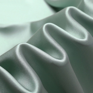 100% <span class=keywords><strong>tela</strong></span> Charmeuse <span class=keywords><strong>tela</strong></span> de seda sólida Real Mulberry <span class=keywords><strong>tela</strong></span> de satén de seda suave pura Natural 25mm 114cm 108gsm tejido satén liso 5% - Product Image 3