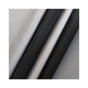 高品质柔软制造商供应100% 涤纶塔夫绸面料，带银色遮阳涂层