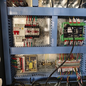 Fresatrice CNC per <span class=keywords><strong>Legno</strong></span> 1300x1300mm a 3 <span class=keywords><strong>Assi</strong></span> per la Realizzazione <span class=keywords><strong>di</strong></span> Giocattoli in <span class=keywords><strong>Legno</strong></span>, Sculture e Eliche - Product Image 4
