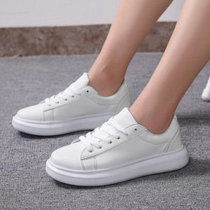 <span class=keywords><strong>Scarpe</strong></span> Casual da <span class=keywords><strong>Donna</strong></span> <span class=keywords><strong>con</strong></span> Logo Personalizzato, Sneakers Bianche e <span class=keywords><strong>Nere</strong></span> <span class=keywords><strong>con</strong></span> Lacci, <span class=keywords><strong>Suola</strong></span> Spessa, <span class=keywords><strong>Scarpe</strong></span> Sportive per Camminata e Corsa - Product Image 1