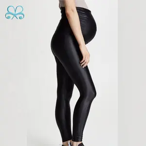 最新的活动妈妈加号人造皮革弹性孕妇裤