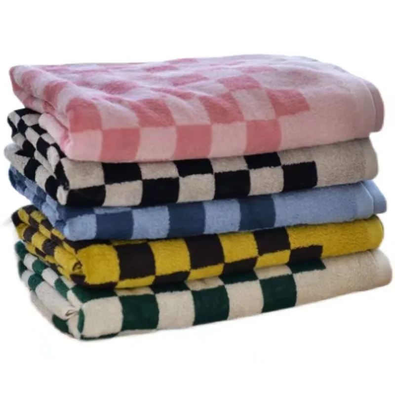 Ready Maded 100% Cotton bathroom Personalized Classic cotton 70*140 Checkerboard bath towels