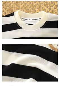 Completo Estivo Casual per Bambini, T-Shirt a Righe Bianche e Nere per Ragazzi, Pantaloncini per Ragazze - Product Image 5