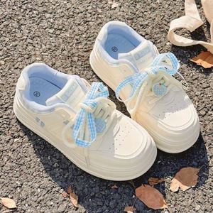 Zapatillas Casuales de Estilo Coreano para Mujer, Modelo 2026, de Cuero, Blancas, de Caña Baja, con Suela Gruesa y Elevada, para Estudiantes, Calzado Diario - Product Image 2