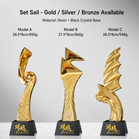 Trophée de récompense en cristal et résine Golden Champion avec logo gravé, base noire, souvenir, prix pour cérémonie d'entreprise, événement sportif