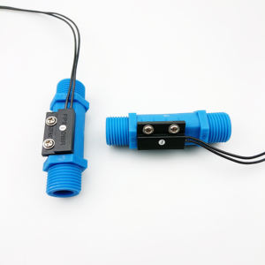 DN15 1/2インチ ブルー プラスチック製 磁気流量スイッチセンサー 液体媒体用 2線式 G1/2接続スイッチ - Product Image 1