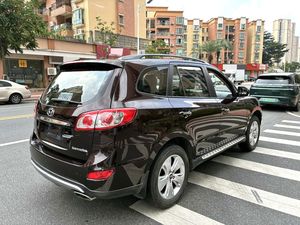 Hyundai Santa Fe 2.4L 6AT 2012 Usado, SUV de 7 Plazas – SUV Familiar Espacioso, Tracción en las Cuatro Ruedas para Exportación - Product Image 4
