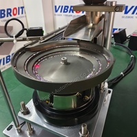 Solutions d'alimentation automatisées : Bacs d'alimentation vibratoires avec trémie