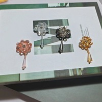 Nouveaux patchs en tissu 3D fleur de cristal perlés à la main, best-sellers, pour vêtements, chapeaux, cadeaux, sacs, décorations, accessoires DIY