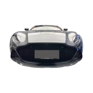 Kit Carrozzeria per <span class=keywords><strong>Aston</strong></span> Martin <span class=keywords><strong>DBS</strong></span>, Aggiornamento Stile 770, Labbro Anteriore in Fibra di Carbonio, Minigonne Laterali, Diffusore, Spoiler - Product Image 1