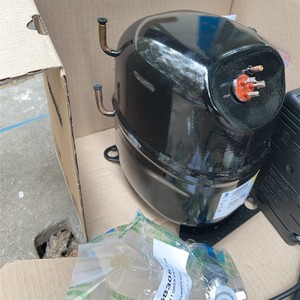 คอมเพรสเซอร์ทำความเย็น Tecumseh รุ่น CAJ9513Z ใช้สารทำความเย็น R-404A แรงดันไฟฟ้า 220V สำหรับเครื่องทำน้ำแข็ง - Product Image 4