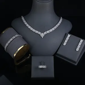بيع بالجملة عالية الجودة الأزياء مايكرو مرصعة بالزركون الكامل تشويه المجوهرات النساء دبي الزفاف مجوهرات مجموعات مجوهرات الزفاف