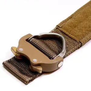 Vendita diretta in fabbrica collare tattico in Nylon resistente di colore marrone per cani da passeggio