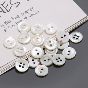 Groothandel Natuurlijke Zwarte Lip Shell Knopen-Parel Geaccentueerd Ronde Naaiknopen Voor Textiel Accessoires - Product Image 3