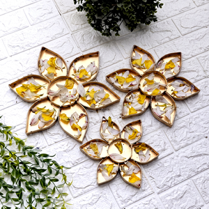 Ensemble de 3 bougeoirs en métal Diya Urli, ensemble de 3 bougeoirs Diya dorés, décoration d'intérieur - Product Image 1