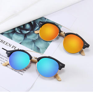 Gafas de Sol con Diseño de Madera, Unisex, Lentes de PC con Protección UV400, Accesorio de Moda para Viajes, Ideal para Transmisiones en Vivo - Product Image 5