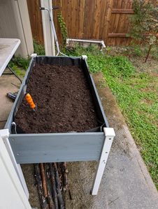 Vente en gros de meubles d'extérieur Fournitures de jardin Boîte à fleurs <span class=keywords><strong>pour</strong></span> pot de fleurs Lit de jardin <span class=keywords><strong>surélevé</strong></span> en <span class=keywords><strong>bois</strong></span> <span class=keywords><strong>pour</strong></span> légumes - Product Image 2