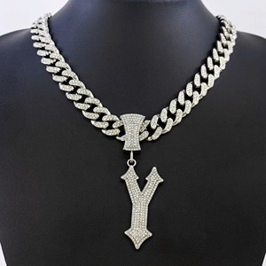 Collana cubana con ciondolo singolo da uomo Temu catena a maglie transfrontaliere in stile Hip-Hop tempestata di diamanti da 26 lettere - Product Image 4