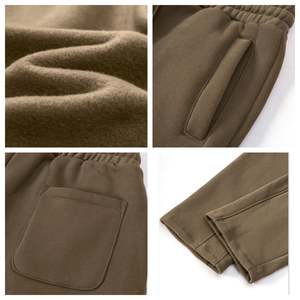 Pantalones Deportivos Lisos Unisex al por Mayor Personalizados, 345G, Talla Grande, Cintura Media Elástica, Forro Polar, Diseño de Pierna Recta para Hombre - Product Image 2