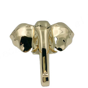 Soluciones de fundición de aleación de zinc Premium para tapas de perfume, equipos de gabinetes y fabricación de manijas - Product Image 2